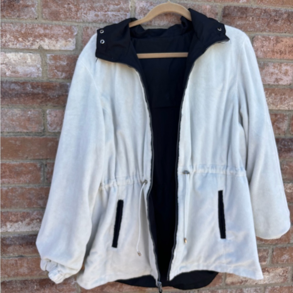 Reversible rain jacket - Picture 3 of 5